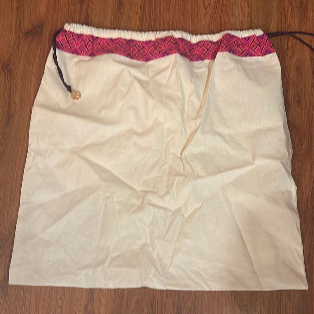 Tory Burch 15 x 12 ivory muslin dust bag